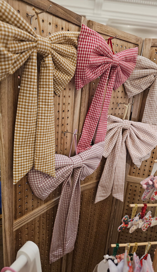 Large Bows